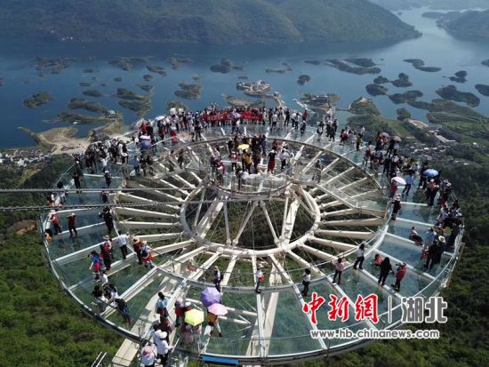 湖北阳新仙岛湖的天空之城景区共接待游客2.78万人次