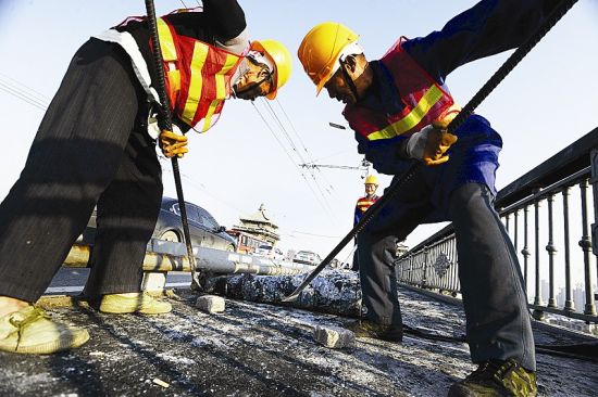 新闻网 武汉长江大桥全景式再改造 橡胶地垫全