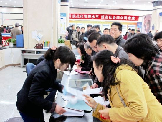 湖北新闻网 新国五条致武汉房产过户猛增 业