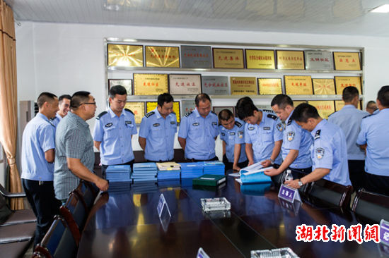 湖北新闻网 来凤公安推出警务机制改革新举措