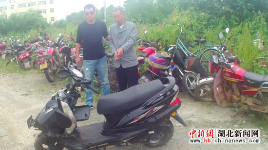 湖北新闻网 男子偷摩托车遇车祸致人死亡被抓