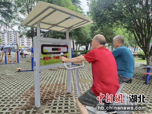 中新网湖北 湖北新闻网 荆门中心城区新增一批智能健身器材