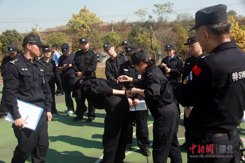武汉铁路公安局麻城公安处开展实战练兵考核 